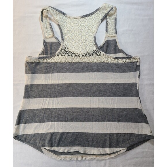 2 pack Tank Tees size Medium - C149 - Picture 2 of 12